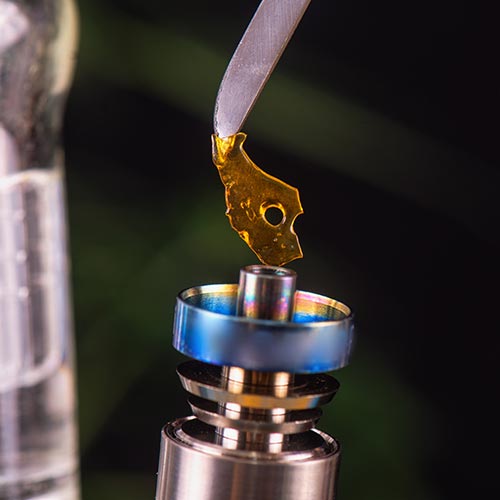5 Benefits of Dabbing: Why Dabbing Might Be Your Next Favorite Way to Consume Cannabis